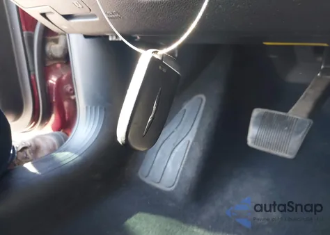 2015 Chrysler 200 Limited из США, поврежденный, VIN 1C3CCCABXFN521233